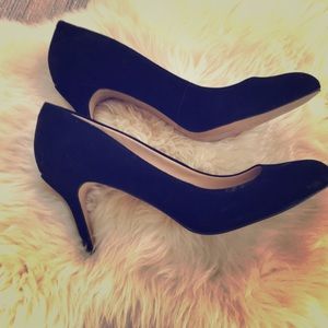 Timeless Suede black heels